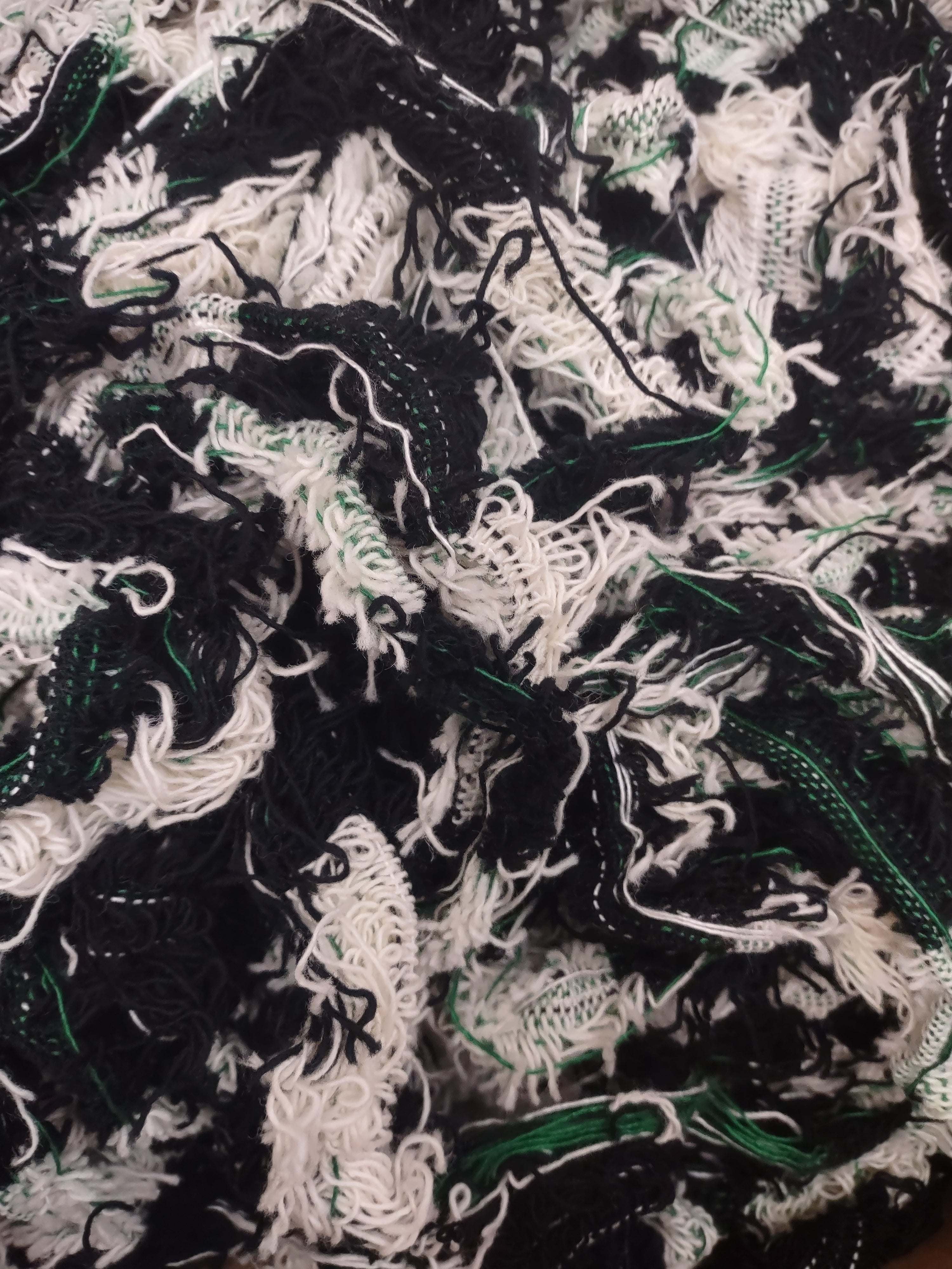 Wool Selvedge: 10lb, Black and White, Single Fabric #141