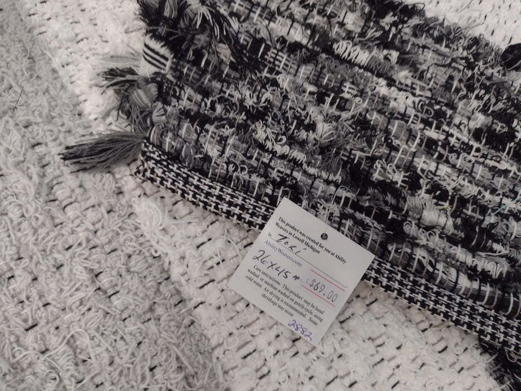 Bold Black & White Rug by Tori 26x45 inches #2882