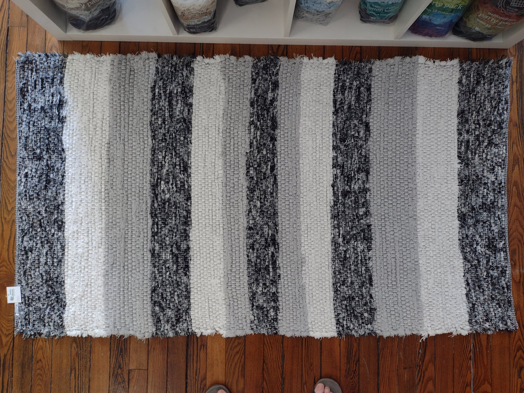 3x5ft Bold Black & White Rug by Erin 36x63 inches #2886