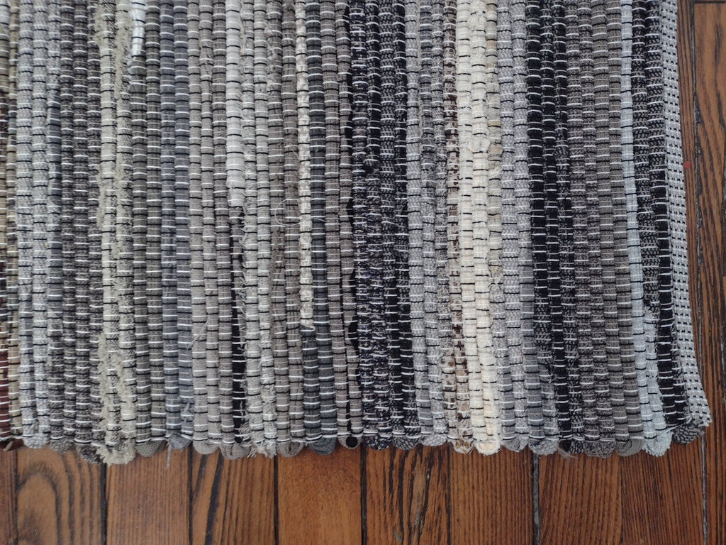 Classic Rag Rug in Black, White & Tan by Hannah 26x38 inches #2866